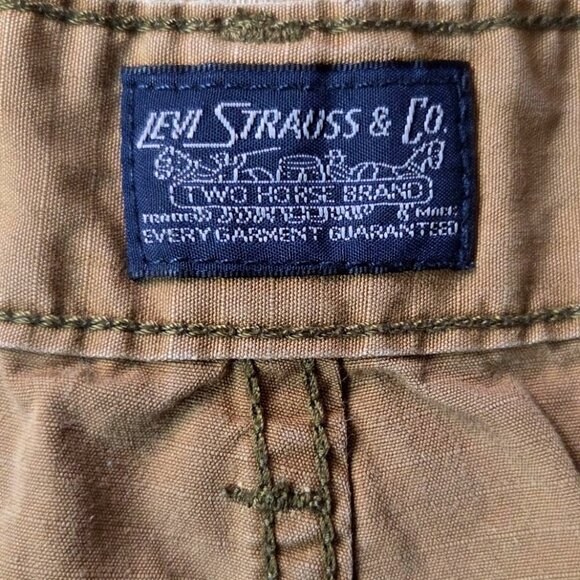Levi's Khaki Tan Six Pocket Casual Outdoor Cotton Cargo Shorts Men's Size 36 - Picture 5 of 9